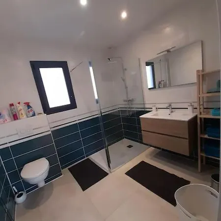 Maison Neuve A 1 Km De La *