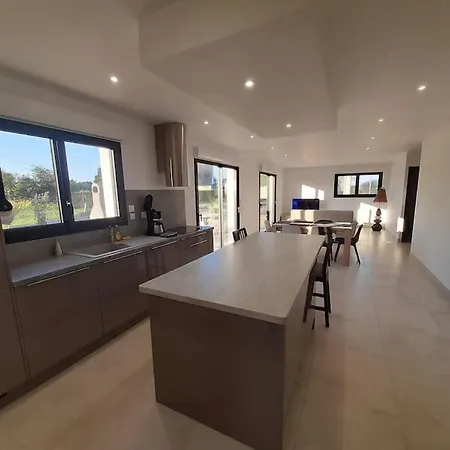 Maison Neuve A 1 Km De La Holiday home