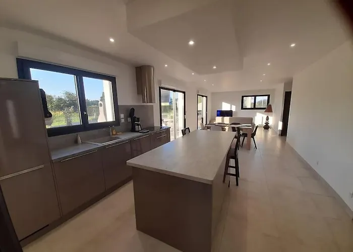 Maison Neuve A 1 Km De La Holiday home