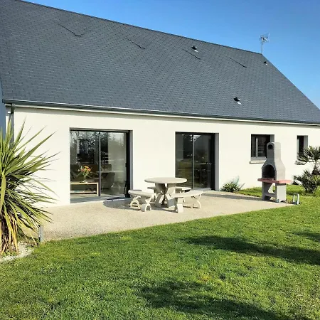 Holiday home Maison Neuve A 1 Km De La