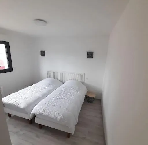 Maison Neuve A 1 Km De La Holiday home *